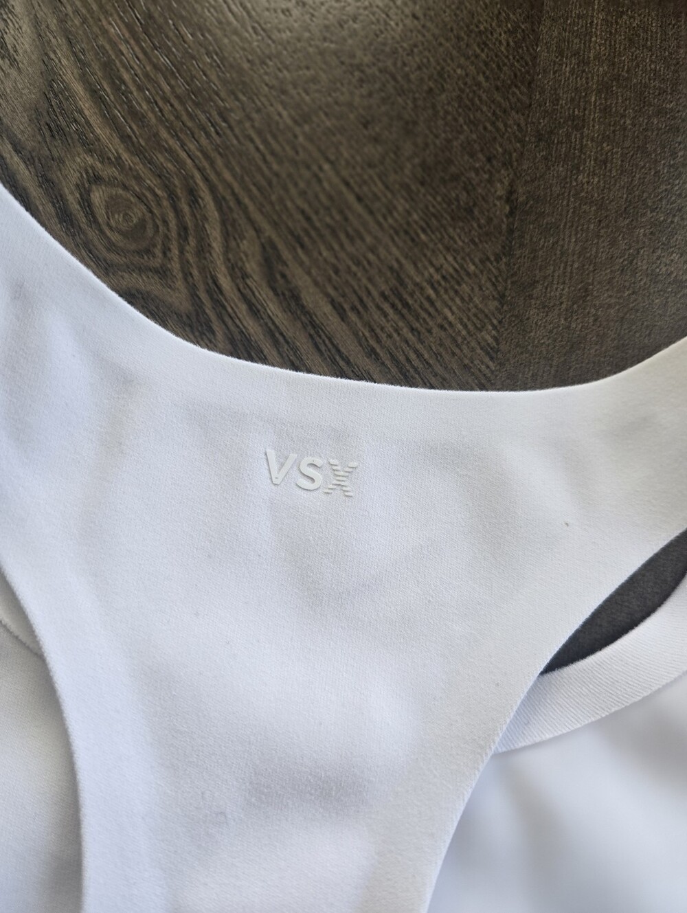 Victoria's Secret VSX NWT Incredible Coverage Tank Top in Vs White sz LARGE - Picture 6 of 7